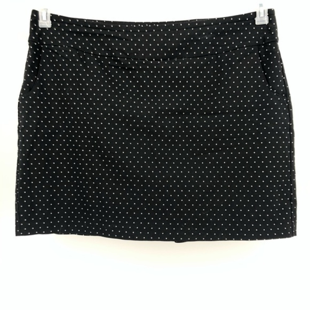 NANETTE LEPORE Size 20 Black/White Polka Dot Skort